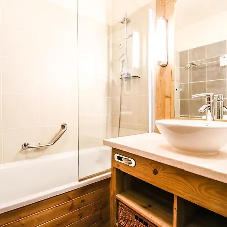 Two Internally Connecting 2-bed With Shared Private Entrance * Flaine