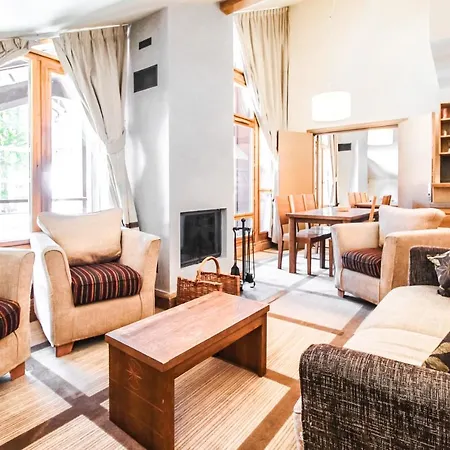 Two Internally Connecting 2-bed With Shared Private Entrance Flaine