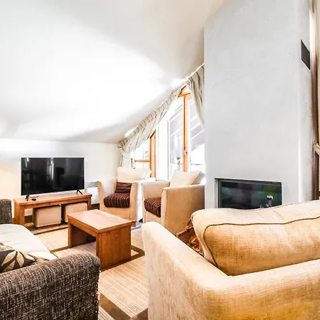 Two Internally Connecting 2-bed With Shared Private Entrance * Flaine