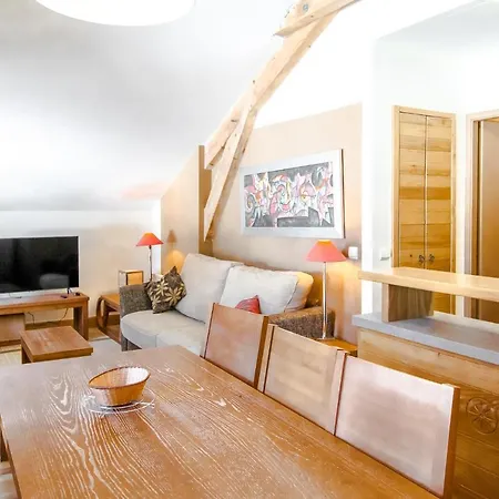 Two Internally Connecting 2-bed With Shared Private Entrance Flaine